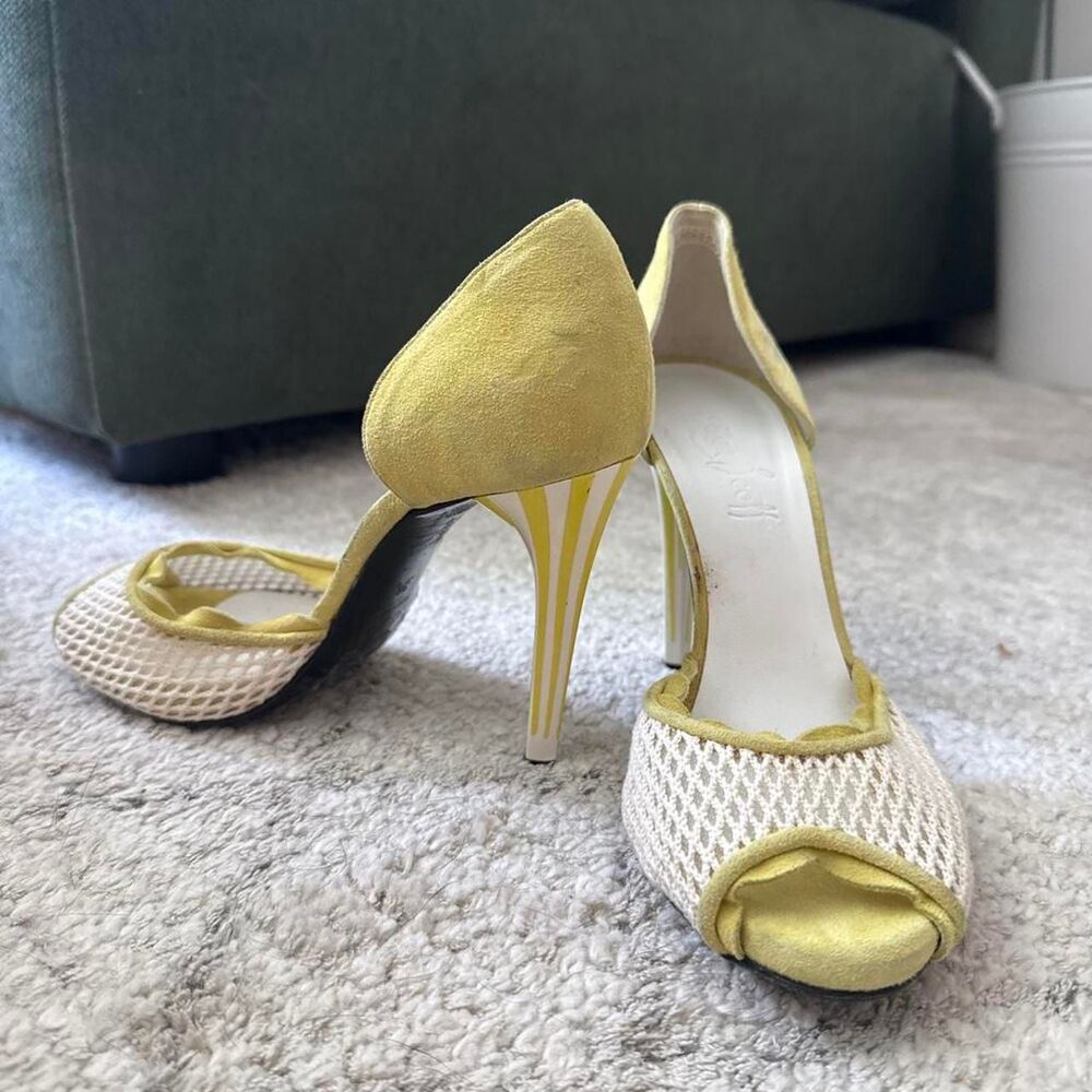 Unbranded Women's Yellow Courts